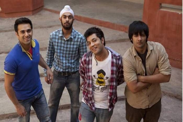 सुपरहिट कॉमेडी फिल्म 'फुकरे' के सीक्वल 'फुकरे रिटर्न्स' का पहला लुक जारी