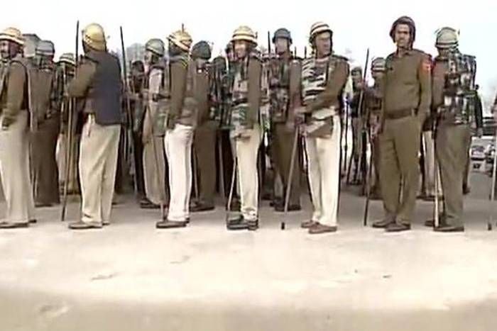 जाट आंदोलन के मद्देनजर हरियाणा में हाई अलर्ट, 15 जिलों में इन कार्यों पर लगाई रोक