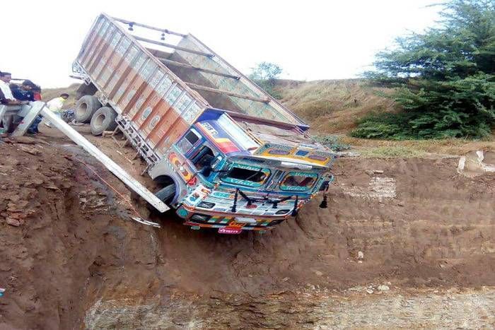 जांको राखे साइयां मार सके ना कोई...