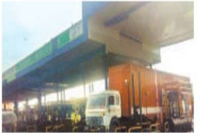 toll plaza मनमानी-टोल का ऐसा खेल, सड़क अधूरी हो या ऊबड़-खाबड़, वसूली बेधड़क
