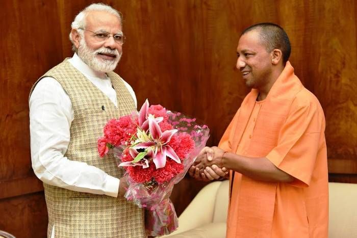 CM योगी ने PM मोदी से दिल्ली में की पहली मुलाक़ात, जानिये दोनों के बीच क्या-कुछ हुई बातचीत?