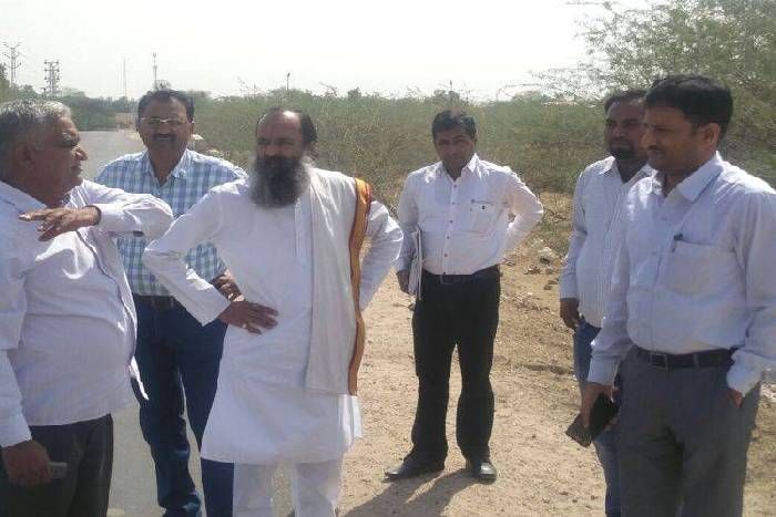Yoga guru बीकानेर में बेटियों के लिए बनेगा 'बेटी गौरव उद्यान'