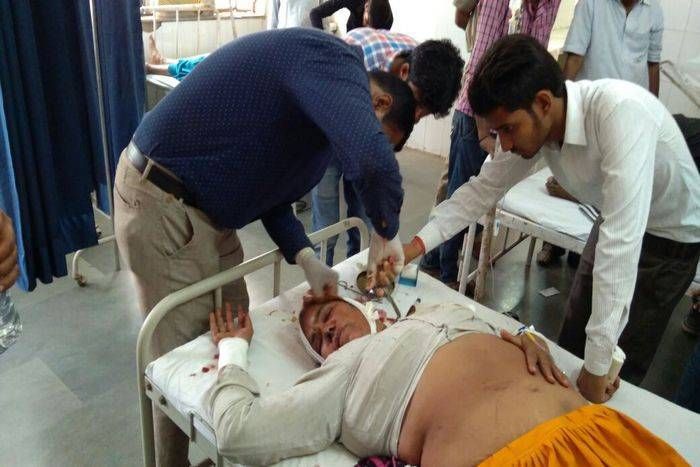 प्रापर्टी विवाद में घर में घुस कर किया हमला, चार जने घायल