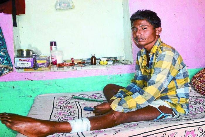 पत्नी के हौसले का इम्तिहान ले रही गरीबी