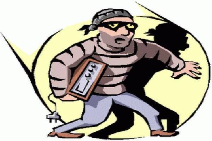 CCTV cameras and cash theft in school निजी स्कूल में चोरी, नकदी व कैमरे पार