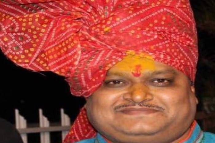 Suresh chauhan सुदर्शन चैनल पर लगा धार्मिक भावना भड़काने का आरोप, पुलिस ने संपादक को किया गिरफ्तार