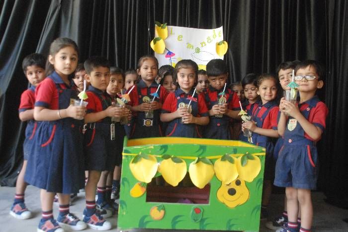 जोधपुर। ऐस इन्टरनेशनल स्कूल बच्चों को सिखाई नींबू की सिंकजी