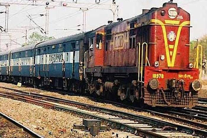 Indian railways business increased up to 25 percent, indian railways, railway operation in rajasthan, jodhpur railway station, facilities at jodhpur railway station, jodhpur news राजस्थान के इस सहयोग से रेलवे का बिजनेस 25 फीसदी बढ़ा, 3 माह में 5 मिलियन माल का लदान