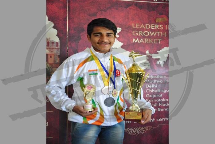 kudo champion of jodhpur, kudo champion ridhish bharadwaj, sportsperson of jodhpur, mixed martial arts training in jodhpur, sports facilities in jodhpur, jodhpur news कभी डांसर रहा जोधपुर का ये होनहार आज है कूडो चैंपियन, डॉक्टर बन करना चाहता है सेवा