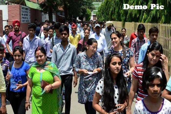 आपको भी देनी है द्वितीय श्रेणी शिक्षक भर्ती की परीक्षा तो ये खबर बढ़ा सकती है आपकी परेशानी