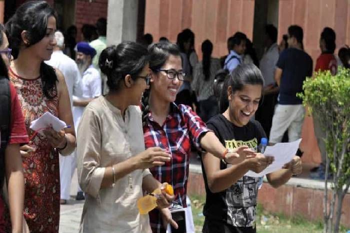 cbse neet paper in urdu from 2018 सुप्रीम कोर्ट का बड़ा फैसला, 2018 में उर्दू में भी आएगा NEET का पेपर