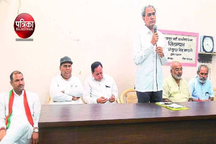 भाजपा के इस सांसद ने क्यूं पूछा सबसे कि, 'कभी पत्नी से कहा, आज रोटी मैं बना देता हूं', जानने के लिए पढ़ें पूरी खबर