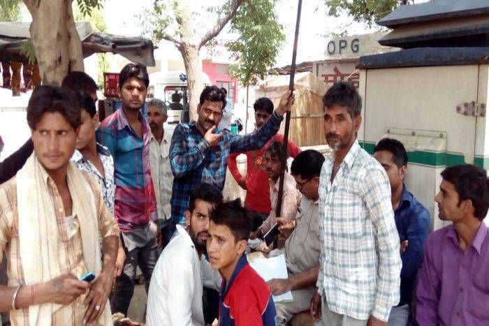 गंदे पानी के गड्ढे में डूबने से फिर गई मासूम की जान