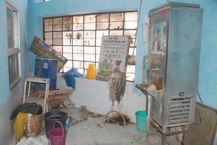 kota patrika campaign water crisis in hospital #प्यासा_अस्पतालः दान दाताओं को ठीक कराने पड़ते हैं वाटर कूलर