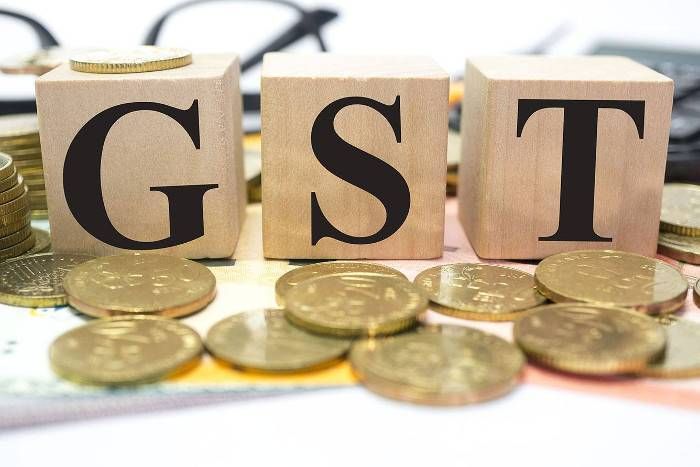 gst जीएसटी में छोटे दुकानदारों, ट्रेडर्स को टैक्स में मिल सकता है बड़ा फायदा