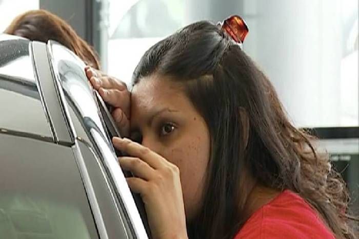 50 hours Kiss gift अनोखी प्रतियोगिता: इनाम में कार जीतने के लिए, इस महिला ने 50 घंटे तक किया ये..