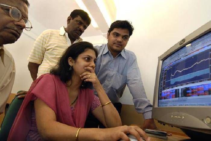 share traders खुशखबरी: शेयर कारोबारियों को मिलेगी अब ऑनलाइन पंजीकरण सुविधा, इसी माह शुरू होगा पोर्टल