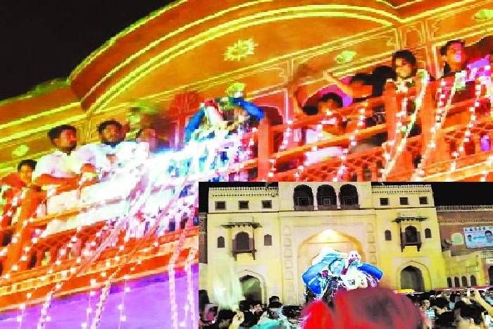 jaipur temples छोटी काशी में साकार हुई वराह अवतार लीला, चारों ओर श्रद्धा का जनसैलाब उमड़ा पड़ा