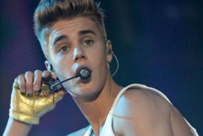 Justin Bieber जस्टिन बीबर को देख बच्चों ने कहा यो यो हनी सिंह, वीडियो वायरल