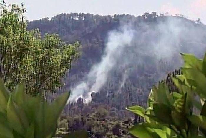 pak firing पाकिस्तान की तरफ से जम्मू के नौशेरा सेक्टर में गोलीबारी, एक ही परिवार के दो लोगों की मौत