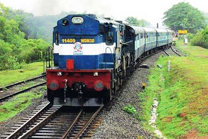 Cancer sufferers die of gruesome train injuries कैंसर पीडि़त वृद्ध की ट्रेन की चपेट में आने से मौत