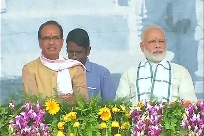 PM मोदी बोले- नदी संरक्षण पुण्य का काम, दायित्वों को निभाए बिना मानव अस्तित्व की रक्षा नहीं हो सकती