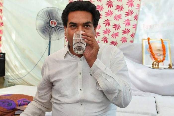 बिना पानी की मछली की तरह तड़प रहे केजरीवाल: कपिल मिश्रा