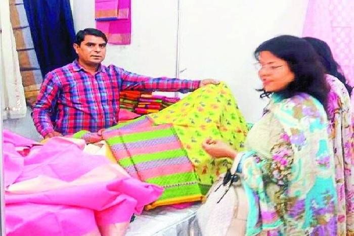 बांग्लादेश फैशन कार्निवल में छाया हमारा कोटा डोरिया