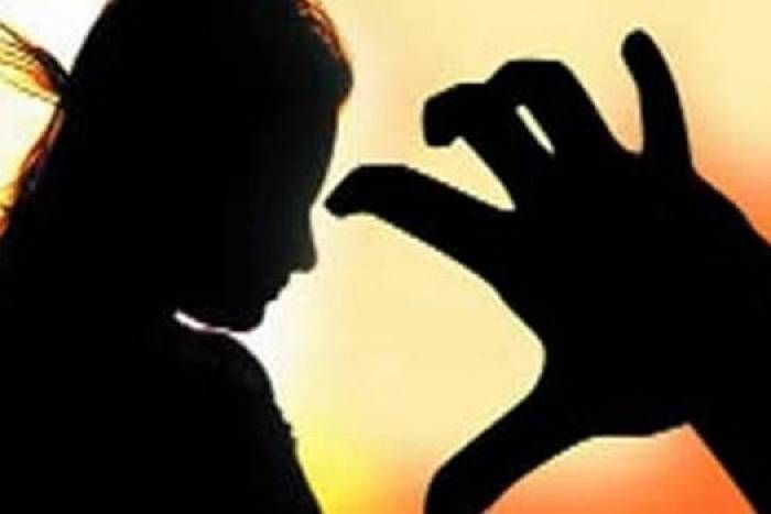 police arrested man who raped a girl उसने बनाया था उसे अपनी गंदी हरकतों का शिकार, पुलिस ने सिखाया कुछ यूं सबक