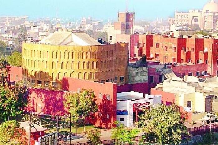 municipal यहां नगर निगम में सत्ता पक्ष हो या विपक्ष दोनों में ही आपसी सहमति का संकट है, नहीं मिला नेता प्रतिपक्ष