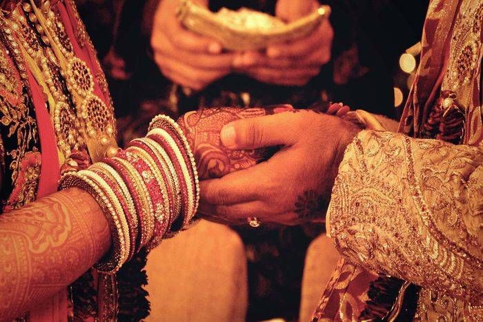 शादी करवाने के नाम पर रुपए ऐंठने वाला गिरोह पुलिस के हत्थे चढ़ा , दो युवक सहित छह युवतियां गिरफ्तार