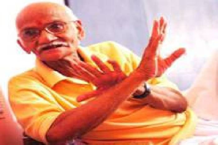 PadamShree K.P Saxena जयपुर में JLN मार्ग पर देखें 'बाप रे बाप', ये है पद्मश्री से सम्मानित स्वर्गीय केपी सक्सेना द्वारा रचित ड्रामा