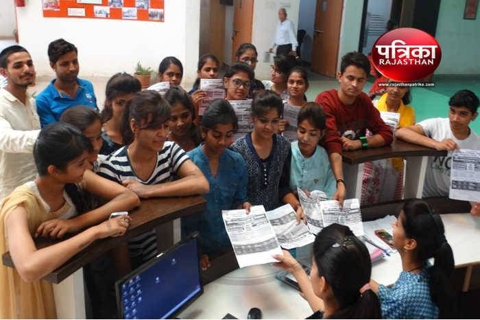#RBSE 12 ARTS RESULTS: कला वर्ग में भी बेटियां अव्वल, 84.62 फीसदी रहा जिले का परिणाम