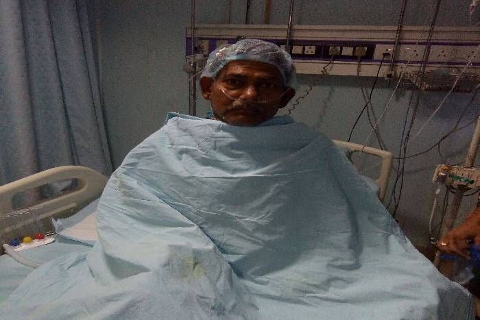 5 बेटियों को मजदूरी कर के पाला, 3 की कराई शादी, चौथी बेटी की शादी से पहले आया हार्ट अटैक...अब पिता को बचाने के लिए बेटियों ने किया ये काम