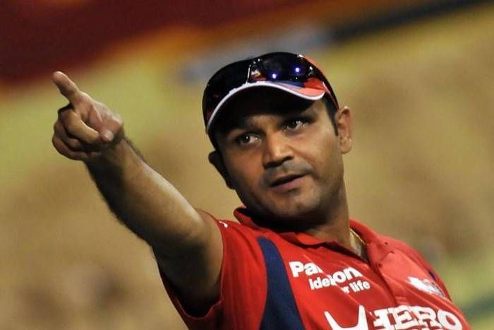 Virender Sehwag शर्मनाकः पाकिस्तान के इस पूर्व क्रिकेट खिलाड़ी ने वीरेंदर सहवाग को कहे अपशब्द, मिला करारा जवाब