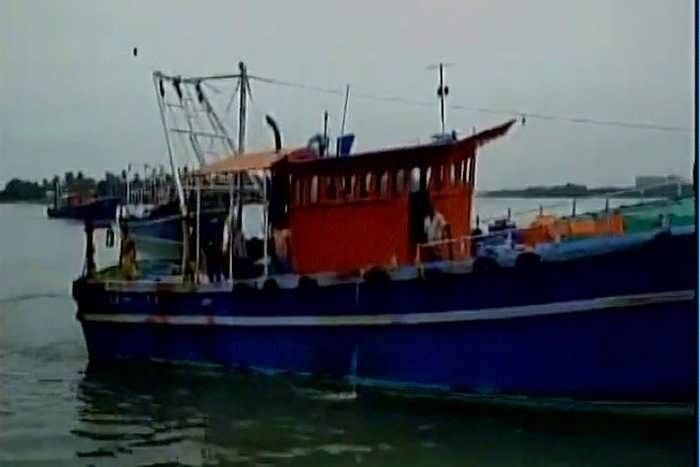 केरल : मालवाहक पोत ने मछुआरों की नौका को मारी टक्कर, 3 की मौत, एक लापता