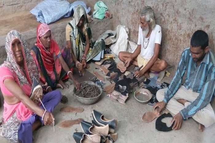ससुराल में सिखे हुनर से बेटियों ने बदली पीहर की तकदीर, पूरे गांव को दिया रोजगार