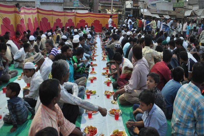 वक्त की पाबंदी सिखाता है रमजान, आप भी जाने इस खबर में....