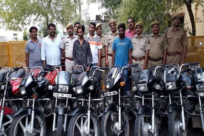 kota police arrested bike thief चॉकलेट खाने की उम्र में बन गया इतना बड़ा अपराधी