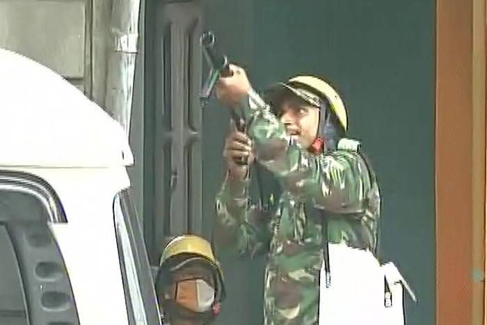 Darjeeling Unrest अनिश्चितकालीन बंद के बीच सुलग रहा दार्जिलिंग, 2 की मौत, सीएम ममता ने कहा- साजिश