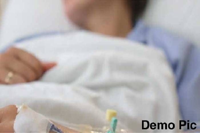 मनरेगा : तालाब खुदाई के दौरान हादसा, दो महिलाएं घायल