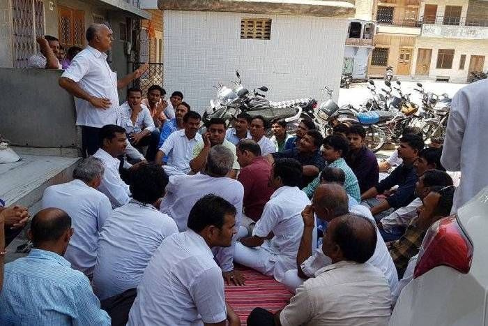 Barmer जीएसटी के विरोध में व्यापारी बोले- पुलिस ने नहीं किया सहयोग