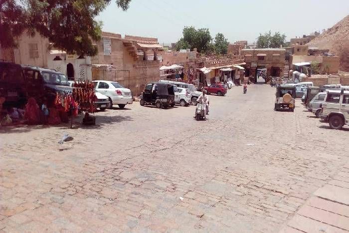 jaisalmer killa Jaisalmer ka sonaar- बाबूजी जरा धीरे, बड़ी फिसलन है इस राह पर...