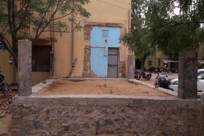 अधिकारियों के गले की फांस बना बार संघ का पुस्तकालय, अधिकारी मौन