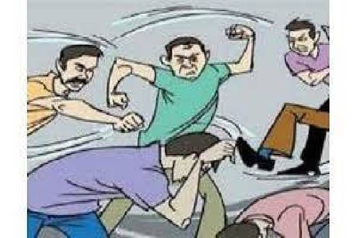 pulice fir महिला व उपसरपंच के साथ मारपीट के बाद जो हुआ वह देखिए खबर में...
