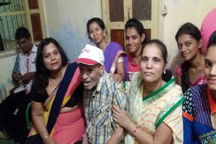 fathers day Father's day special : पढ़िए एक ऐसे पिता की कहानी जिसके लिए बेटियां ससुराल से भी दौड़ी चली आती है