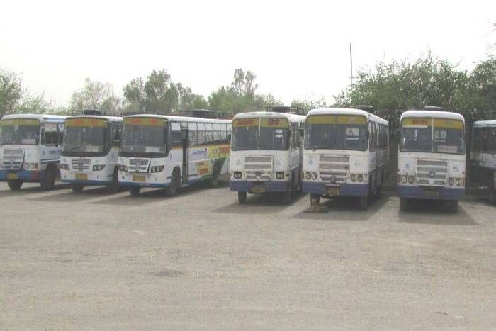roadwej bus रोडवेज में वातानुकूलित बसों का अभाव, कैसे जुड़ेंगे सैलानी