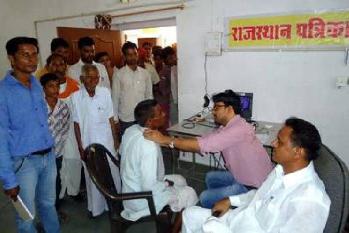 tonk राजस्थान पत्रिका सामाजिक सरोकार- दुखी ओर दर्द से कहराते हुए आए, जाते समय चेहरे पर मुस्कान लिए लौटे