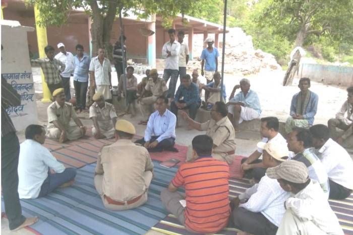 Banswara: Unknown people distroyed religious place बांसवाड़ा : धार्मिक स्थान पर अज्ञात लोगों ने की तोडफ़ोड़