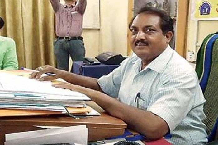 Suspended kota cmho dr. rn yadav is missing गायब हुए निलंबित सीएमएचओ, कोटा से लेकर जयपुर तक हो रही तलाश